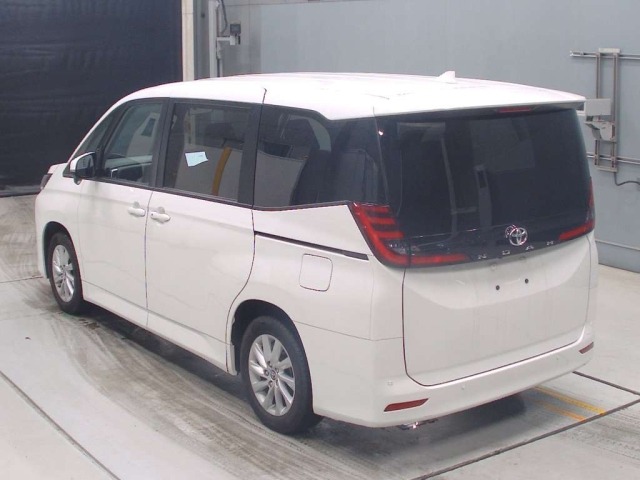 Toyota NOAH 2023 7507712-6