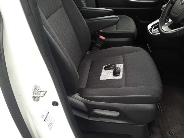 Toyota NOAH 2023 7507712-8