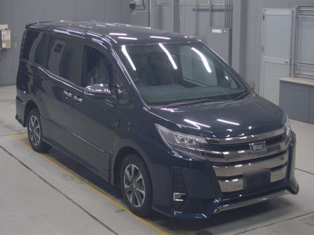 Toyota NOAH 2020 7507725-5