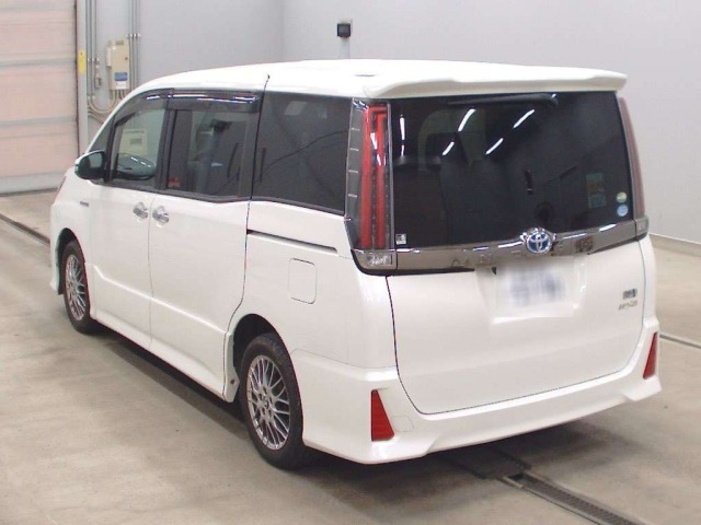 Toyota NOAH 2018 7507746-6
