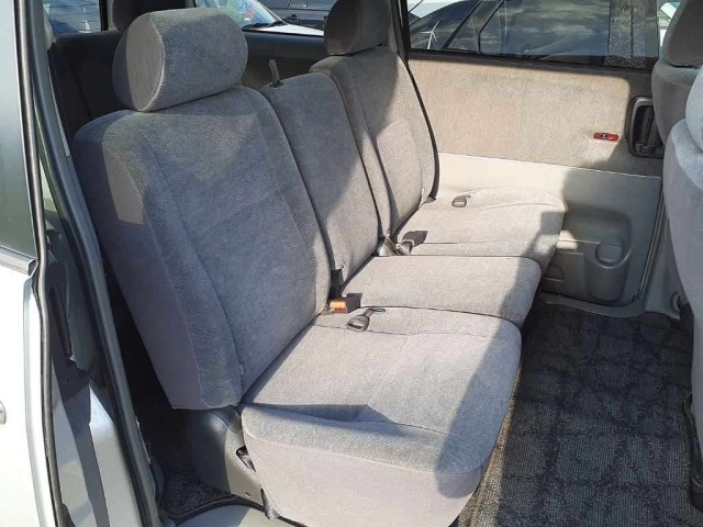 Toyota NOAH 2006 7507760-10