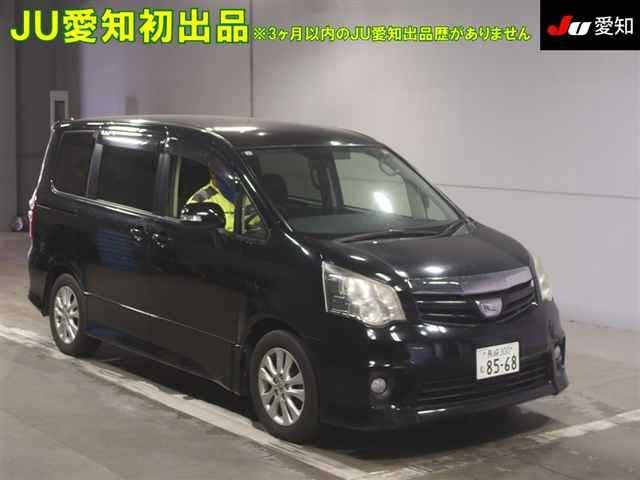 Toyota NOAH 2013 7507783-0
