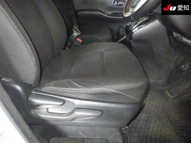 Toyota NOAH 2017 7507784-6