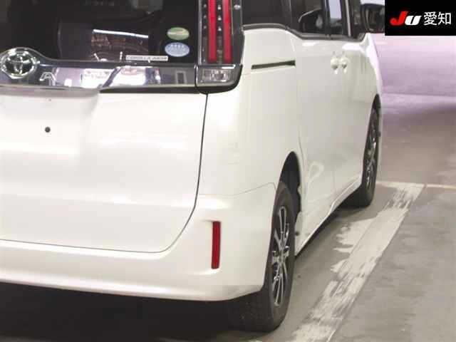 Toyota NOAH 2017 7507784-8