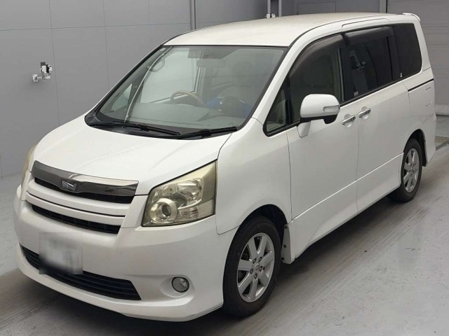 Toyota NOAH 2009 7507859-0