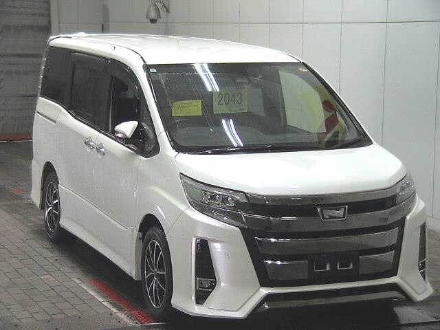 Toyota NOAH 2019 7507866-0