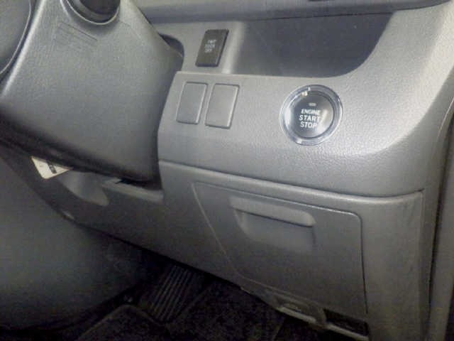Toyota NOAH 2009 7507881-6