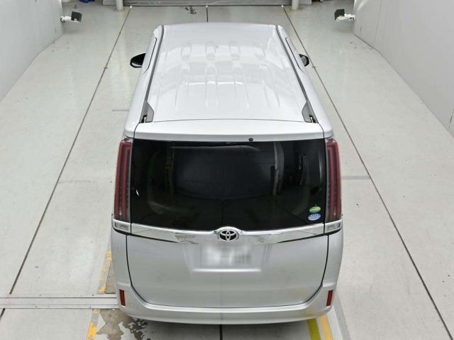 Toyota NOAH 2018 7507966-8