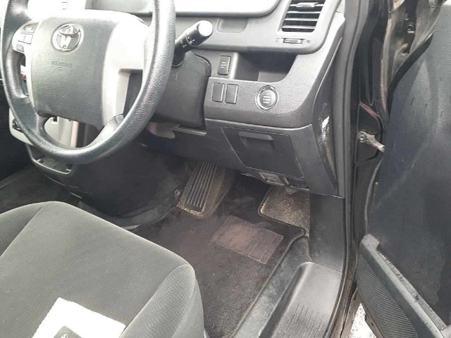 Toyota NOAH 2013 7507985-9