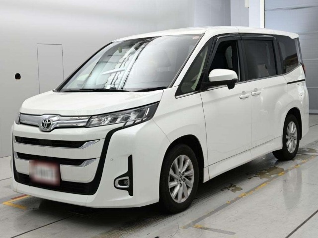 Toyota NOAH 2023 7507986-0