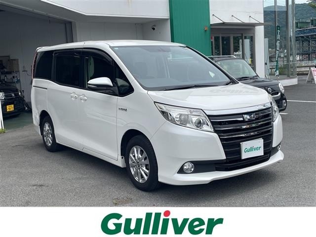 Toyota NOAH 2014 7511303-0