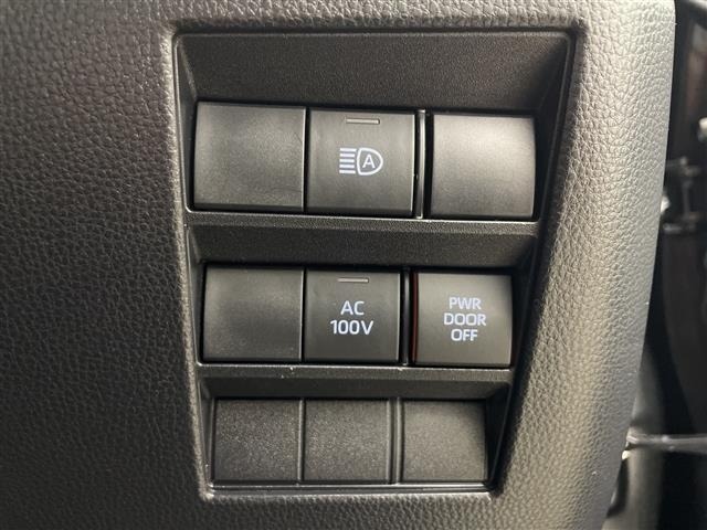 Toyota NOAH 2023 7511442-2