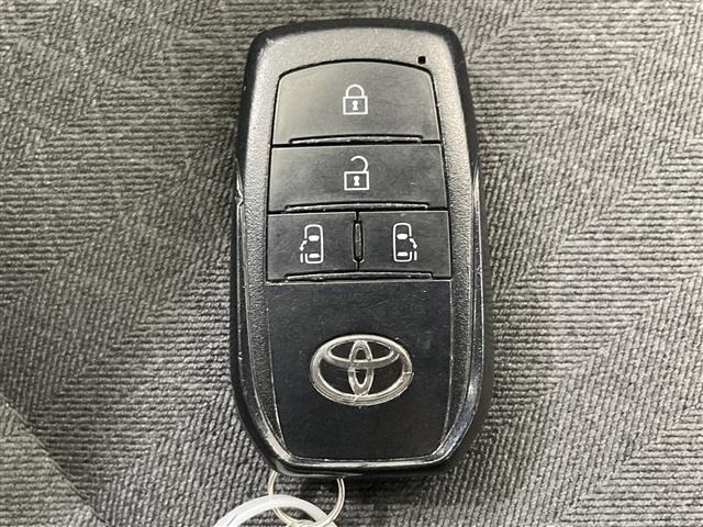 Toyota NOAH 2024 7511506-1