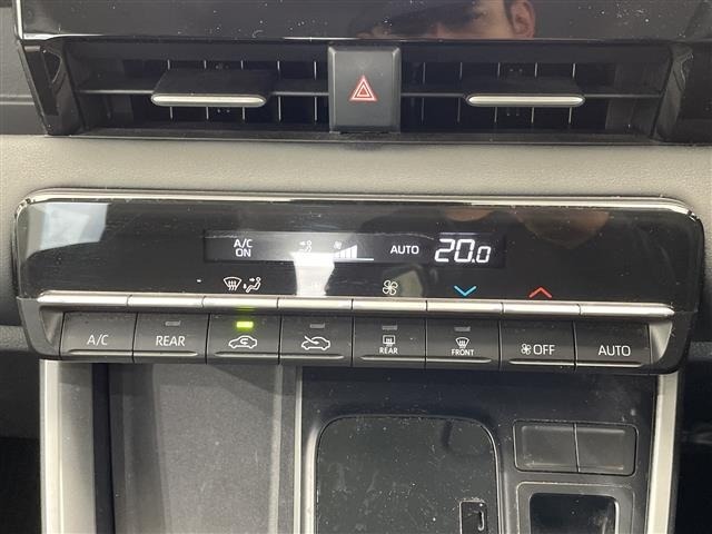 Toyota NOAH 2024 7511506-11