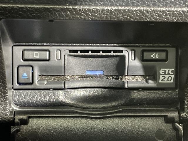 Toyota NOAH 2022 7511701-1
