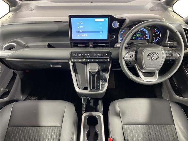 Toyota NOAH 2022 7511701-15
