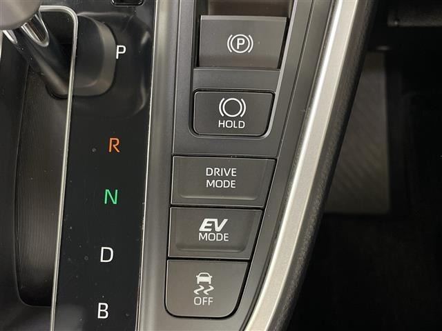 Toyota NOAH 2022 7511701-4