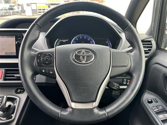Toyota NOAH 2014 7512137-10