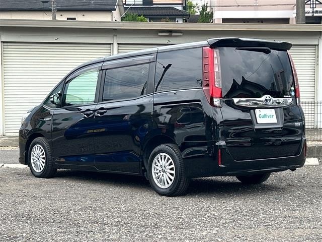 Toyota NOAH 2014 7512137-13
