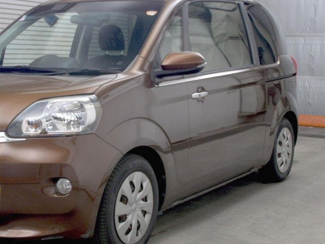 Toyota PORTE 2016 7520758-4