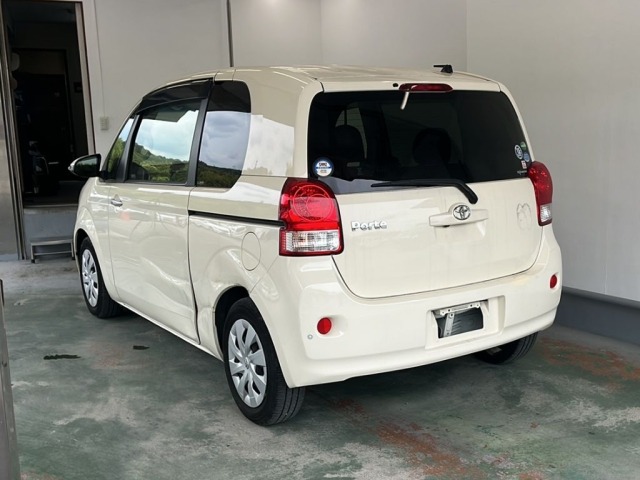 Toyota PORTE 2013 7520772-1