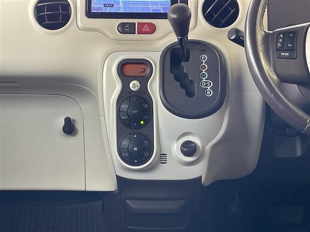 Toyota PORTE 2012 7520879-10