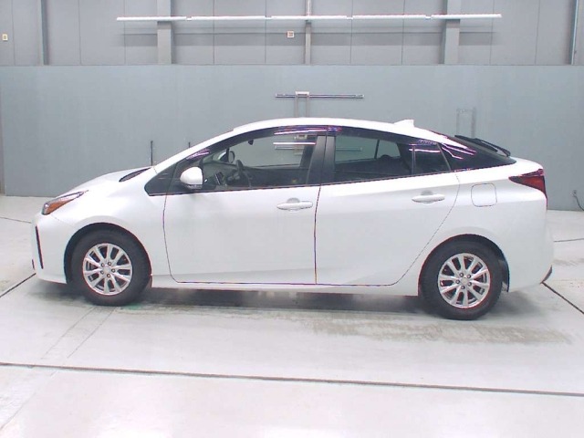 Toyota PRIUS 2021 7523639-4