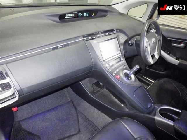 Toyota PRIUS 2015 7523651-3