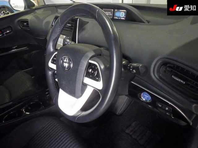 Toyota PRIUS 2018 7523664-5