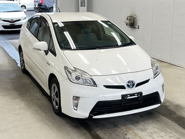 Toyota PRIUS 2013 7523678-4