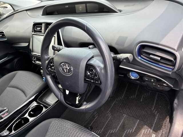Toyota PRIUS 2018 7523731-3