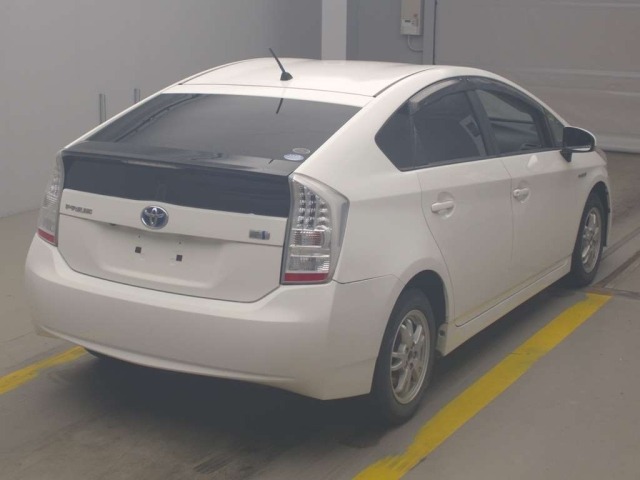 Toyota PRIUS 2011 7523757-1