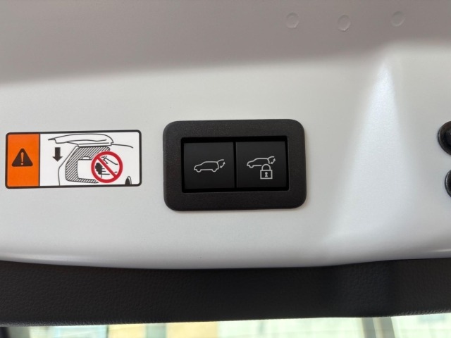 Toyota PRIUS 2025 7523774-16