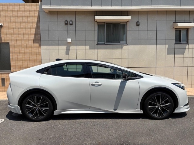 Toyota PRIUS 2025 7523774-4