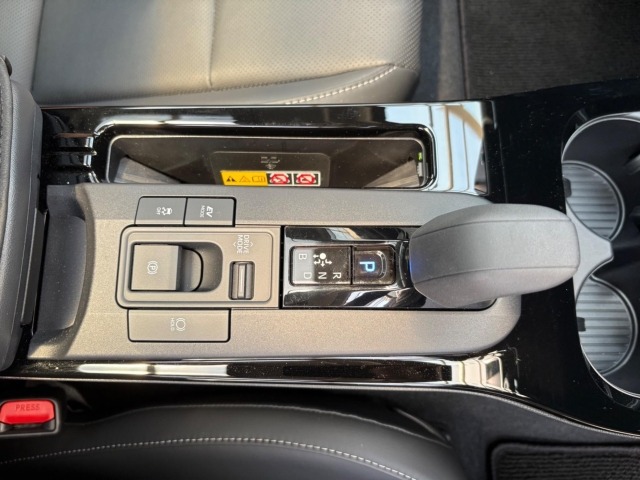 Toyota PRIUS 2025 7523774-5