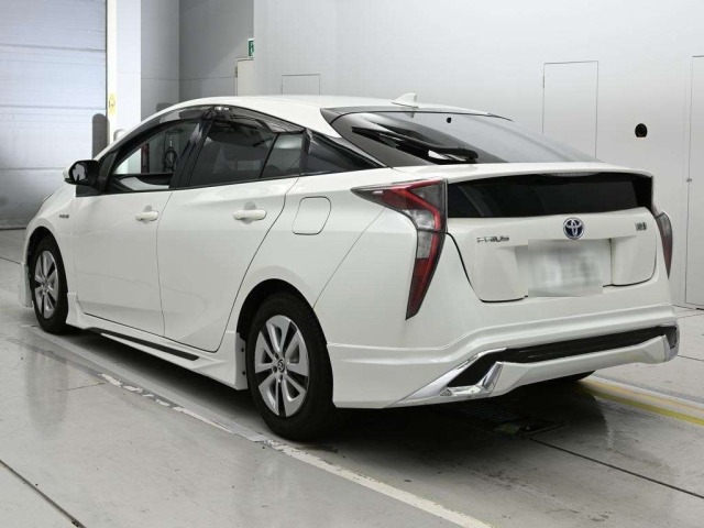 Toyota PRIUS 2016 7523782-6