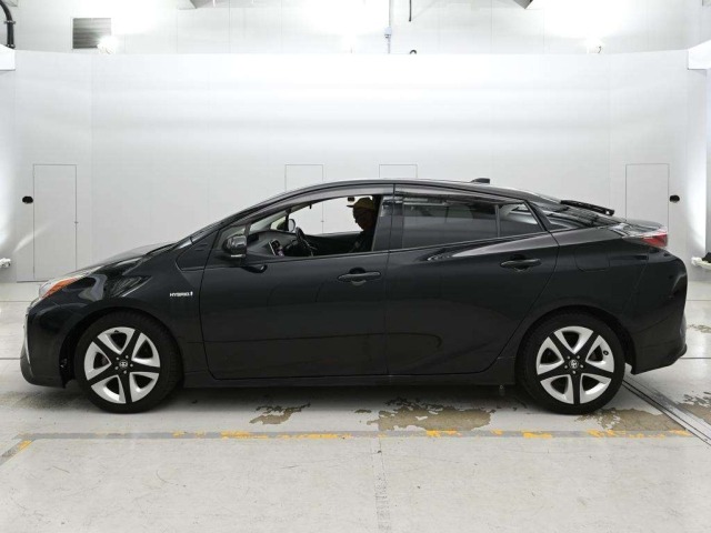 Toyota PRIUS 2016 7523790-4