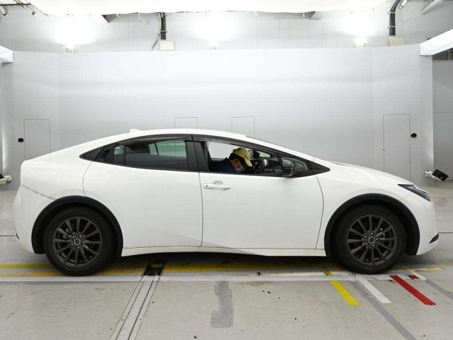 Toyota PRIUS 2023 7523791-3