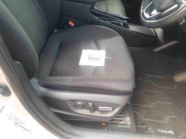 Toyota PRIUS 2019 7523807-10