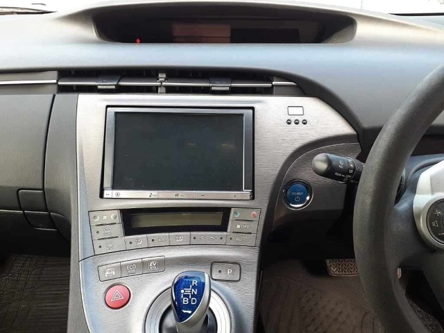 Toyota PRIUS 2014 7523808-12