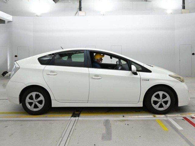 Toyota PRIUS 2014 7523808-3