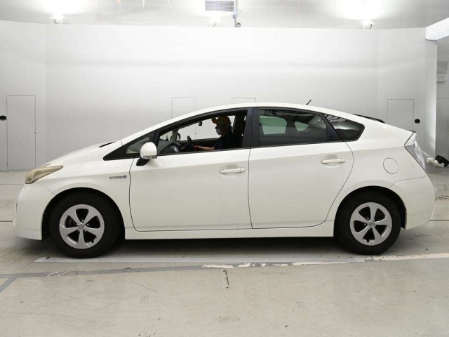 Toyota PRIUS 2014 7523808-4