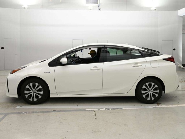 Toyota PRIUS 2019 7523809-4