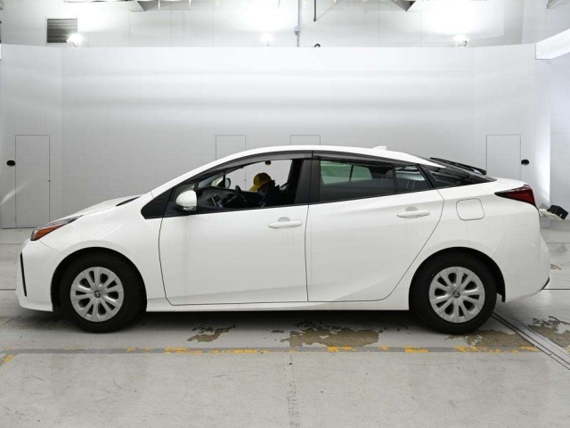 Toyota PRIUS 2023 7523811-4