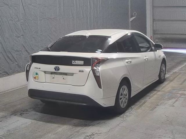 Toyota PRIUS 2017 7523820-1