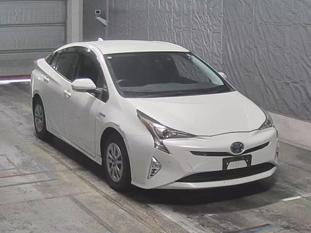 Toyota PRIUS 2017 7523820-7