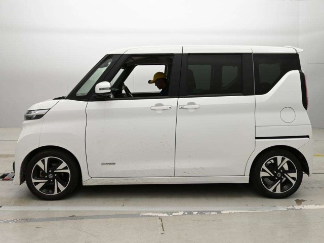Nissan ROOX 2022 7514454-4