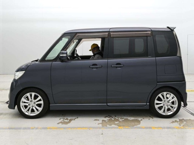 Nissan ROOX 2011 7514467-4