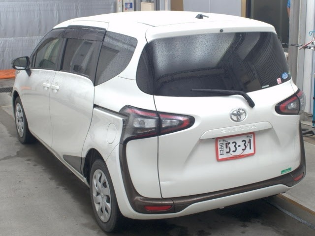 Toyota SIENTA 2015 7521804-1