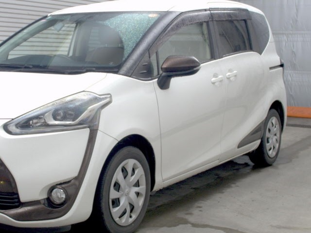 Toyota SIENTA 2015 7521804-4